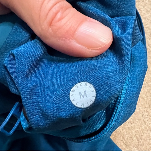 Men’s Lululemon T.H.E. Short 9” Linerless Shorts Size Medium - Picture 3 of 7